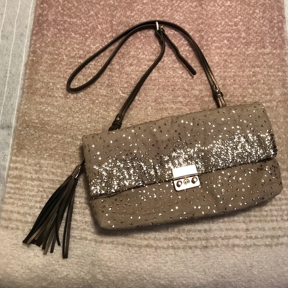 Eloquii Handbags - Eloquii Foldover Sequin Tassel Clutch - Beige/Gold